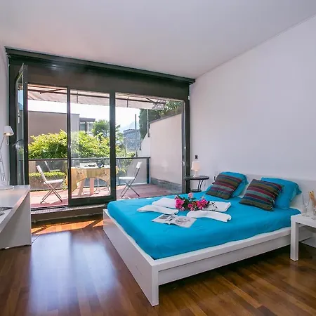 Park Private Apartment